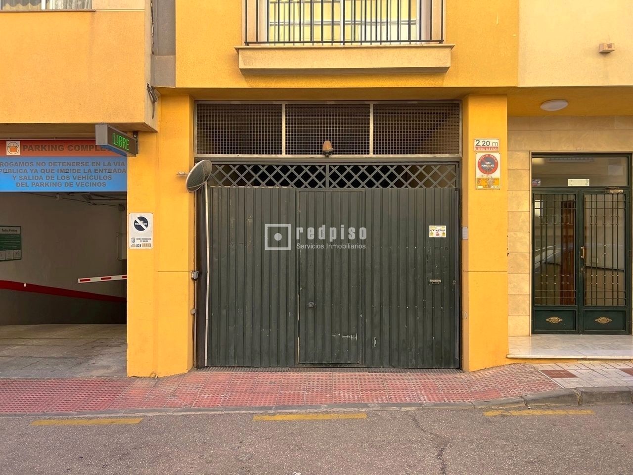 Vista exterior de Garatge en venda en Málaga Capital