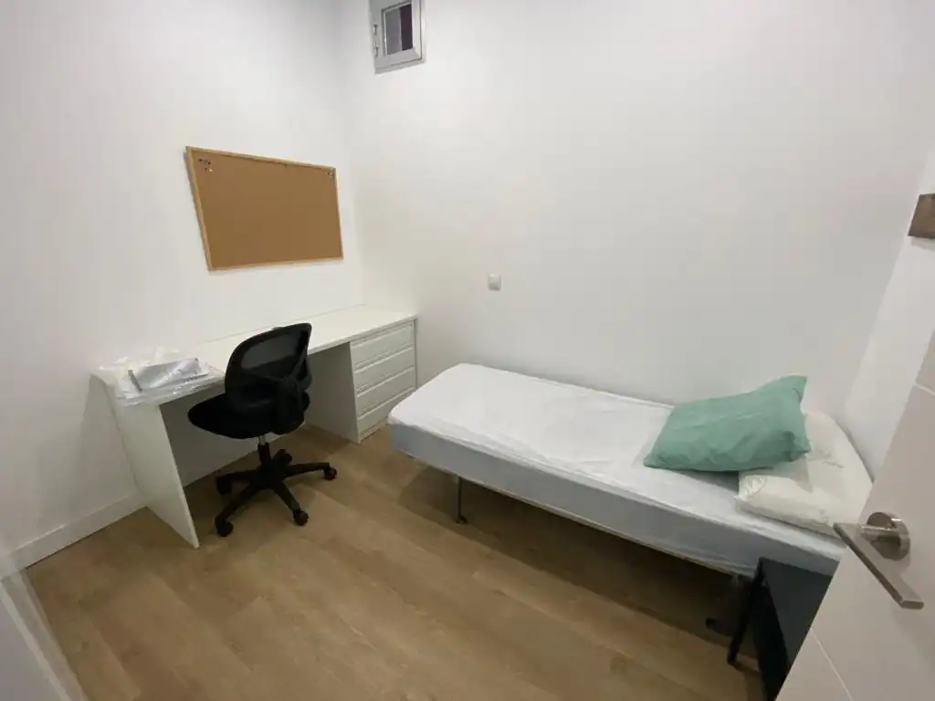 Dormitori de Apartament de lloguer en Madrid amb Moblat