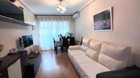 Foto 5 de Piso en venta en Calle de la Iglesia, Velilla de San Antonio, Madrid