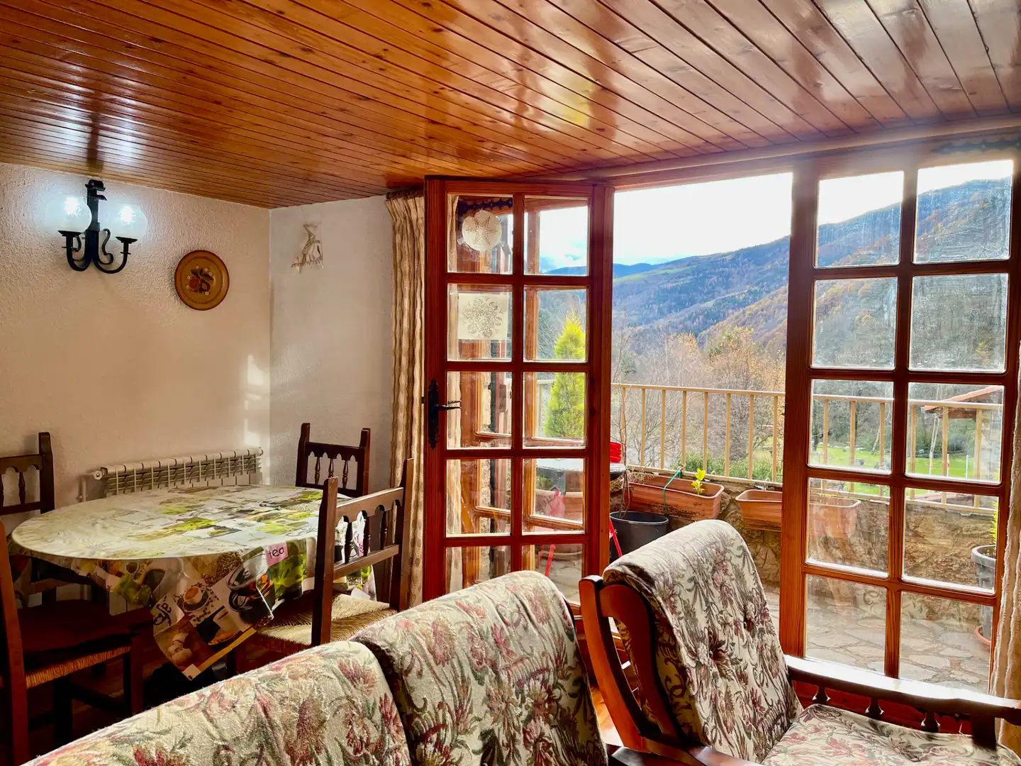 Sala de estar de Ático en venta en Setcases con Calefacción, Terraza y Amueblado