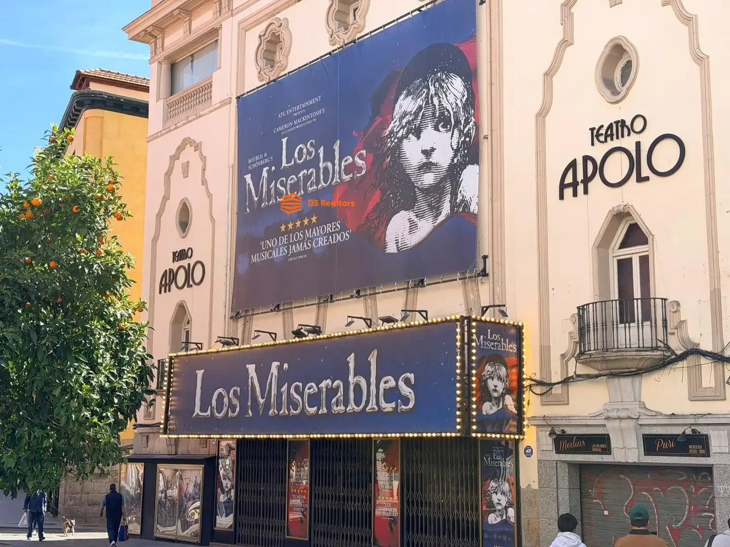 Außenansicht von Erdgeschoss zum Verkauf in Madrid mit Heizung und Möbliert
