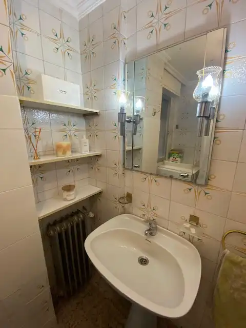 Baño de Piso de alquiler en Salamanca con Calefacción, Parquet y Amueblado