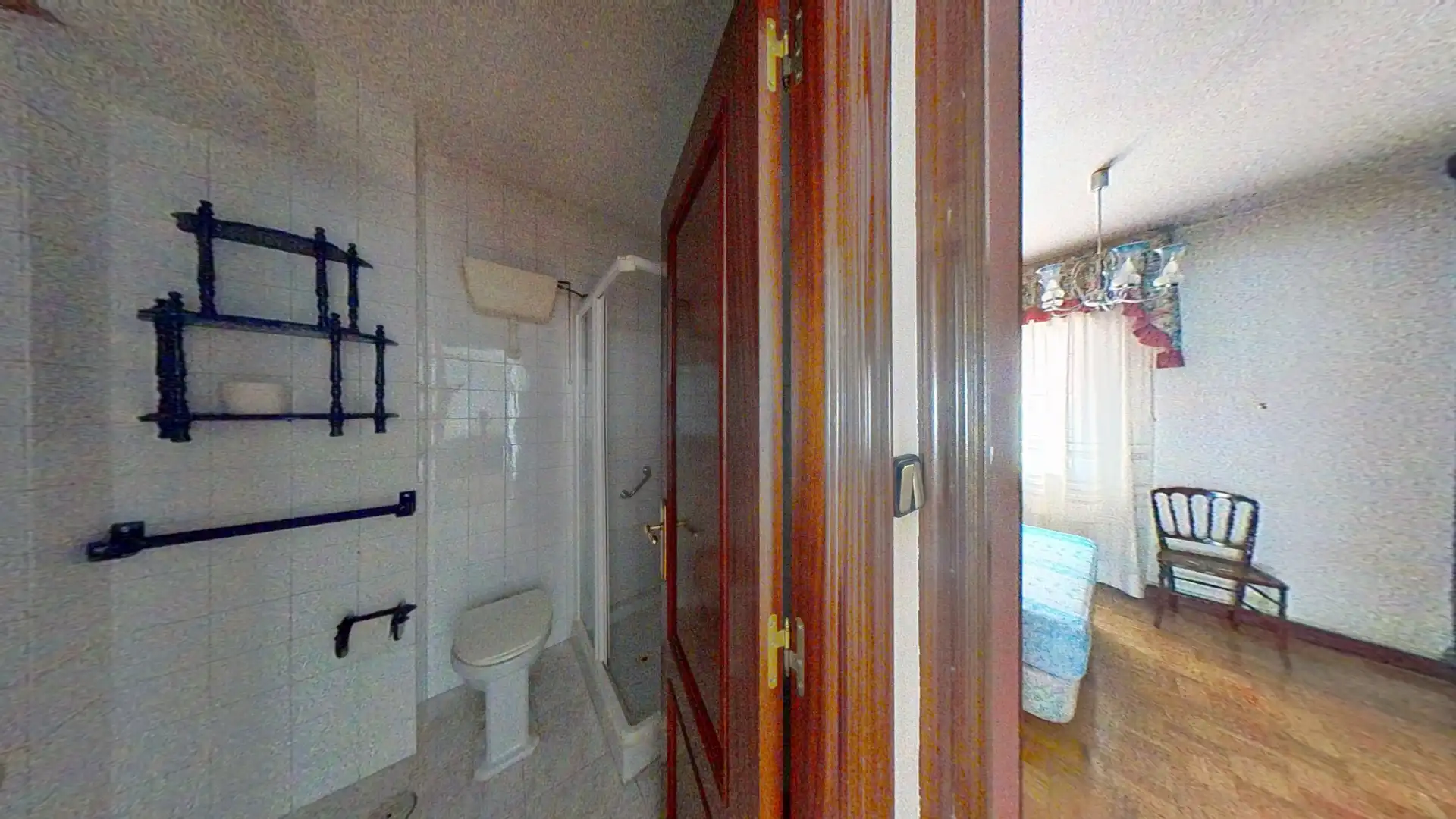 Baño de Piso en venta en Torrelavega  con Calefacción, Amueblado y Balcón