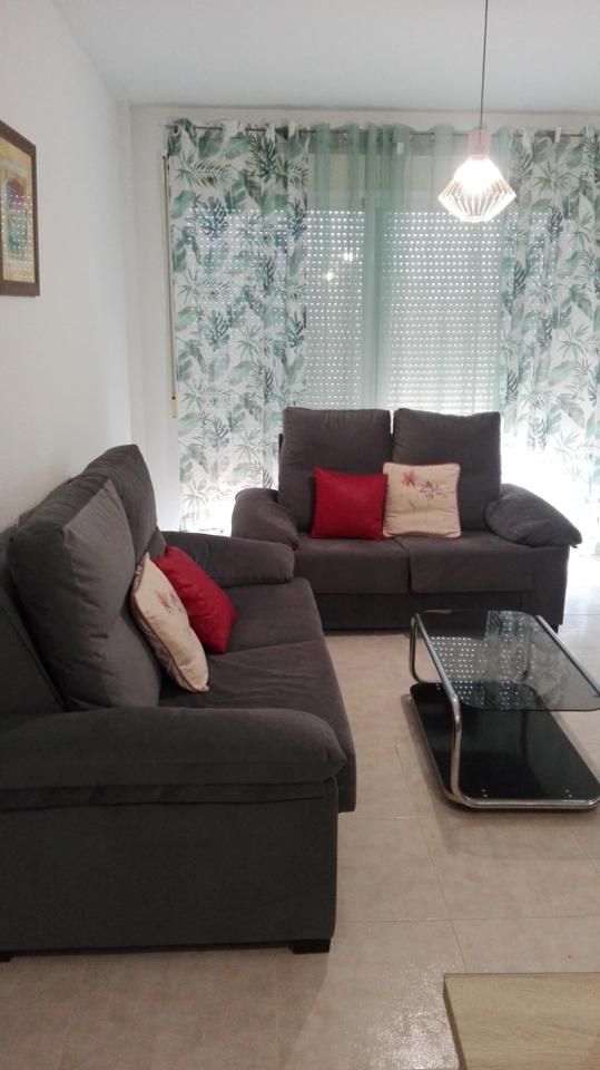Living room of Flat to rent in Plasencia  with Air Conditioner