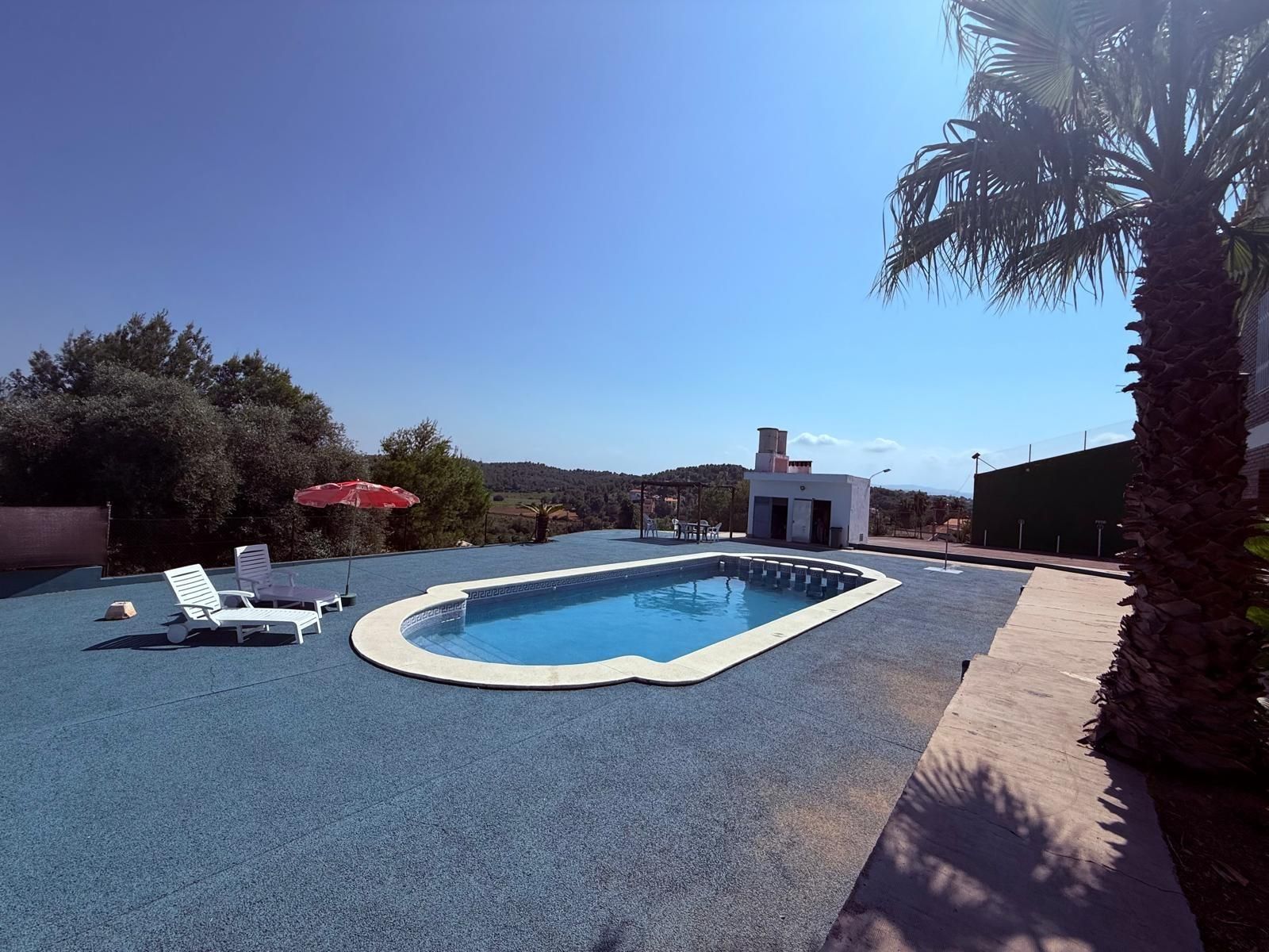 Swimming pool of House or chalet for sale in Montserrat  with Private garden, Terrace and Swimming Pool