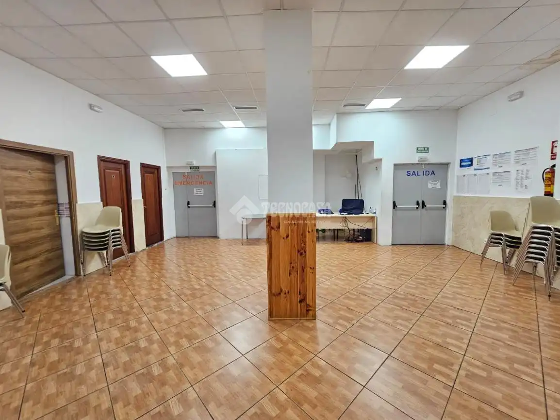 Local en venta en Carabanchel