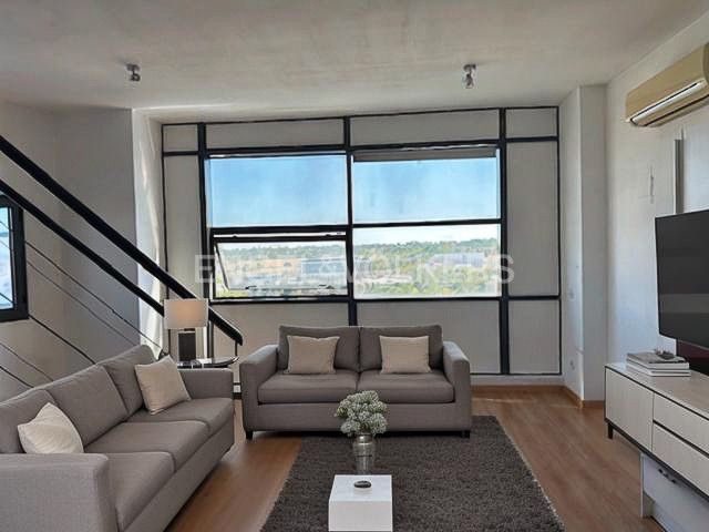 Living room of Loft for sale in San Sebastián de los Reyes  with Air Conditioner, Heating and Swimming Pool