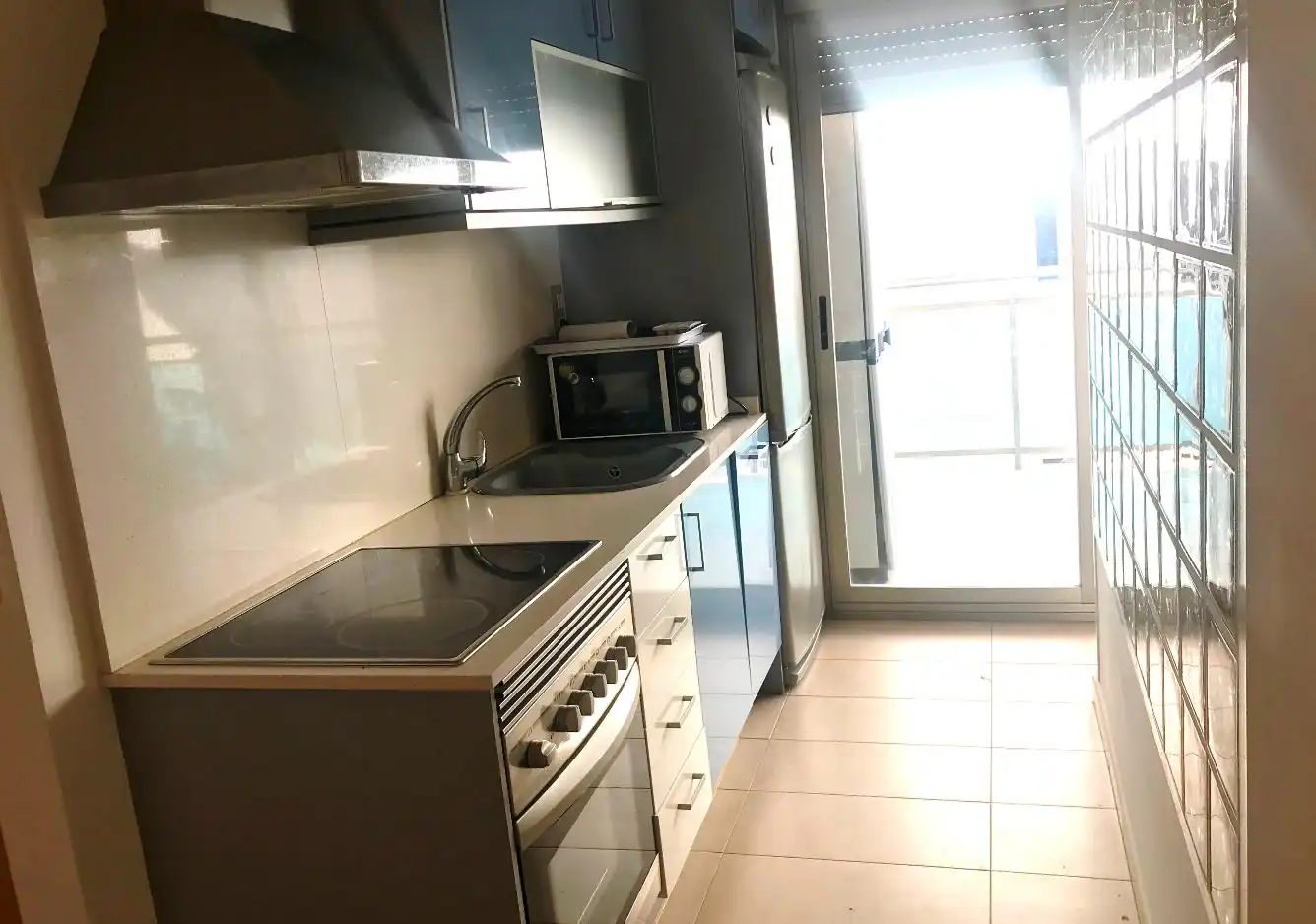 Cocina de Apartamento de alquiler en Puçol con Aire acondicionado, Calefacción y Terraza