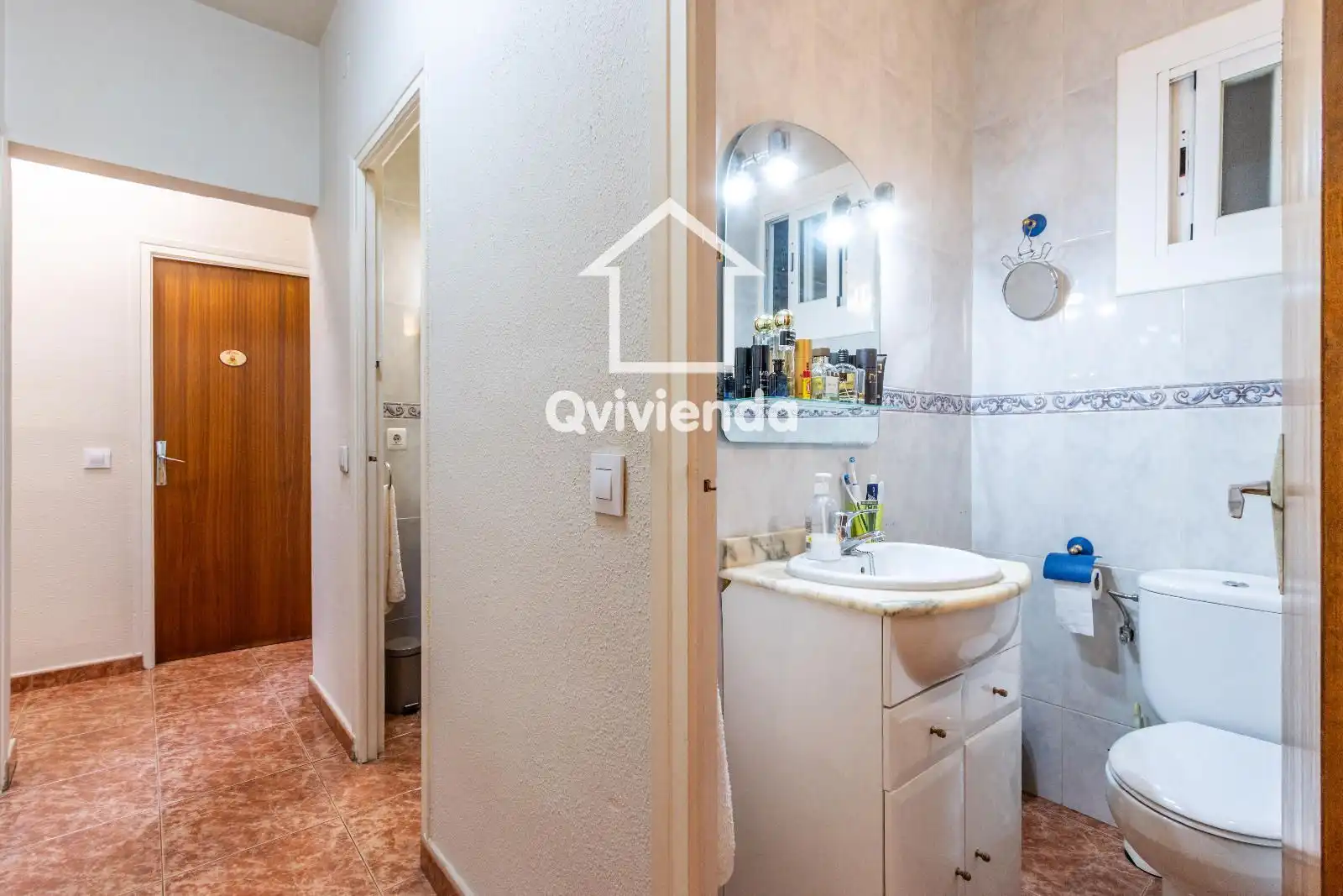 Bathroom of Flat for sale in Sabadell  with Air Conditioner, Heating and Terrace