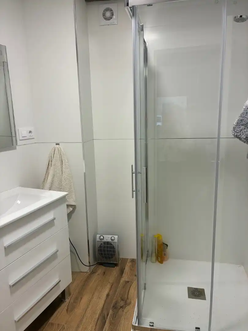 Baño de Finca rústica de alquiler en Cabezón de la Sal con Trastero, Amueblado y Horno