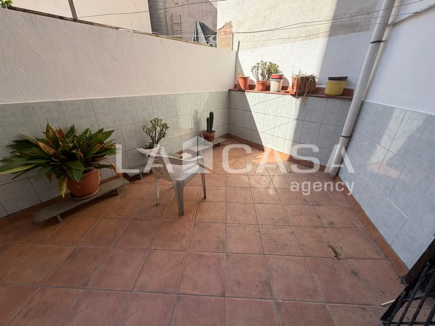 Terrace of Flat for sale in Santa Coloma de Gramenet  with Heating, Storage room and Balcony