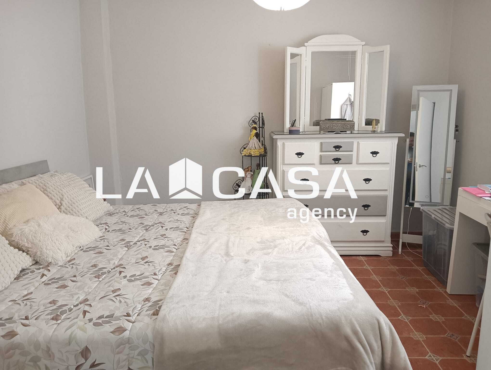 Habitación de Casa o chalet en venta en Algeciras con Terraza, Trastero y Balcón