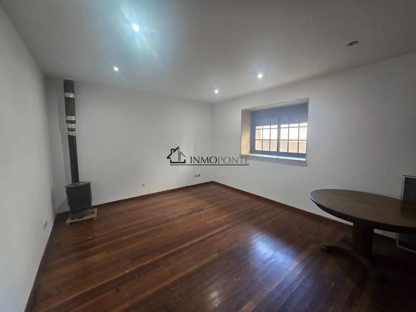 Sala de estar de Casa adosada en venta en Marín con Terraza, Trastero y Balcón