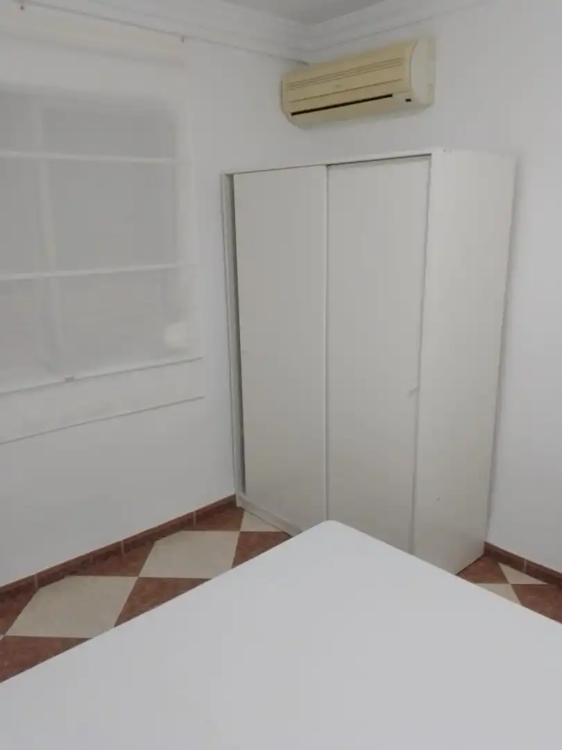 Habitación de Piso en venta en Málaga con Aire acondicionado y Calefacción