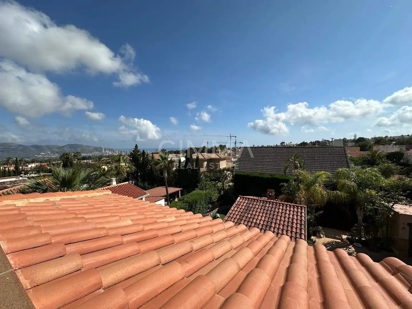 Vista exterior de Casa o chalet en venta en La Nucia con Aire acondicionado, Calefacción y Jardín privado