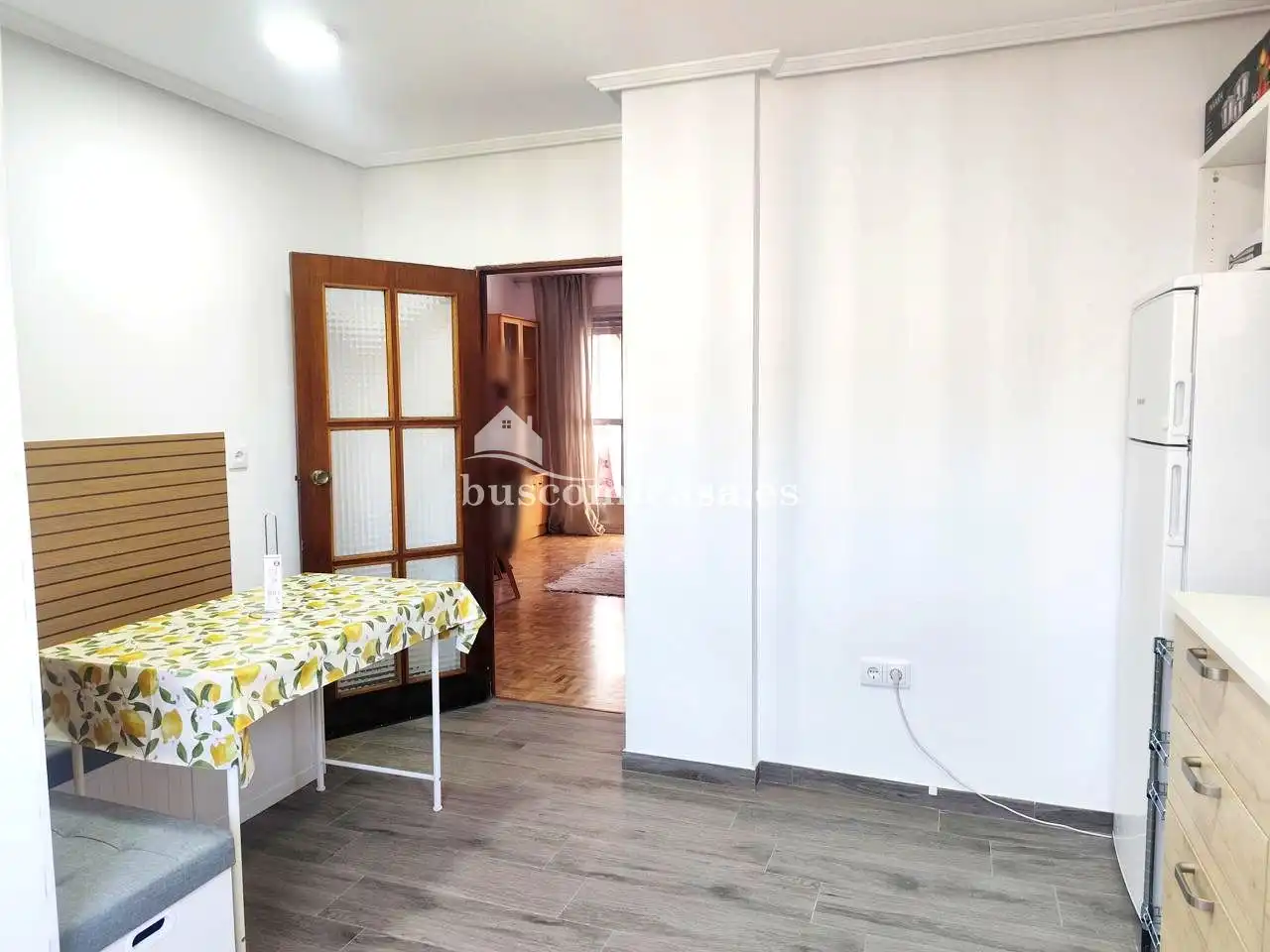 Room in Ruiz Jiménez, Avda de Madrid - Pº de la Estación