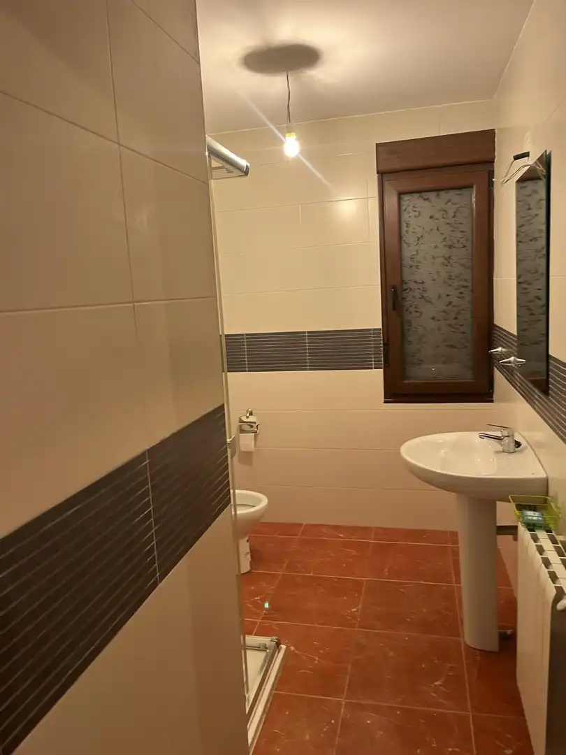 Badezimmer von Fabrik Grundstücke zum Verkauf in Outes