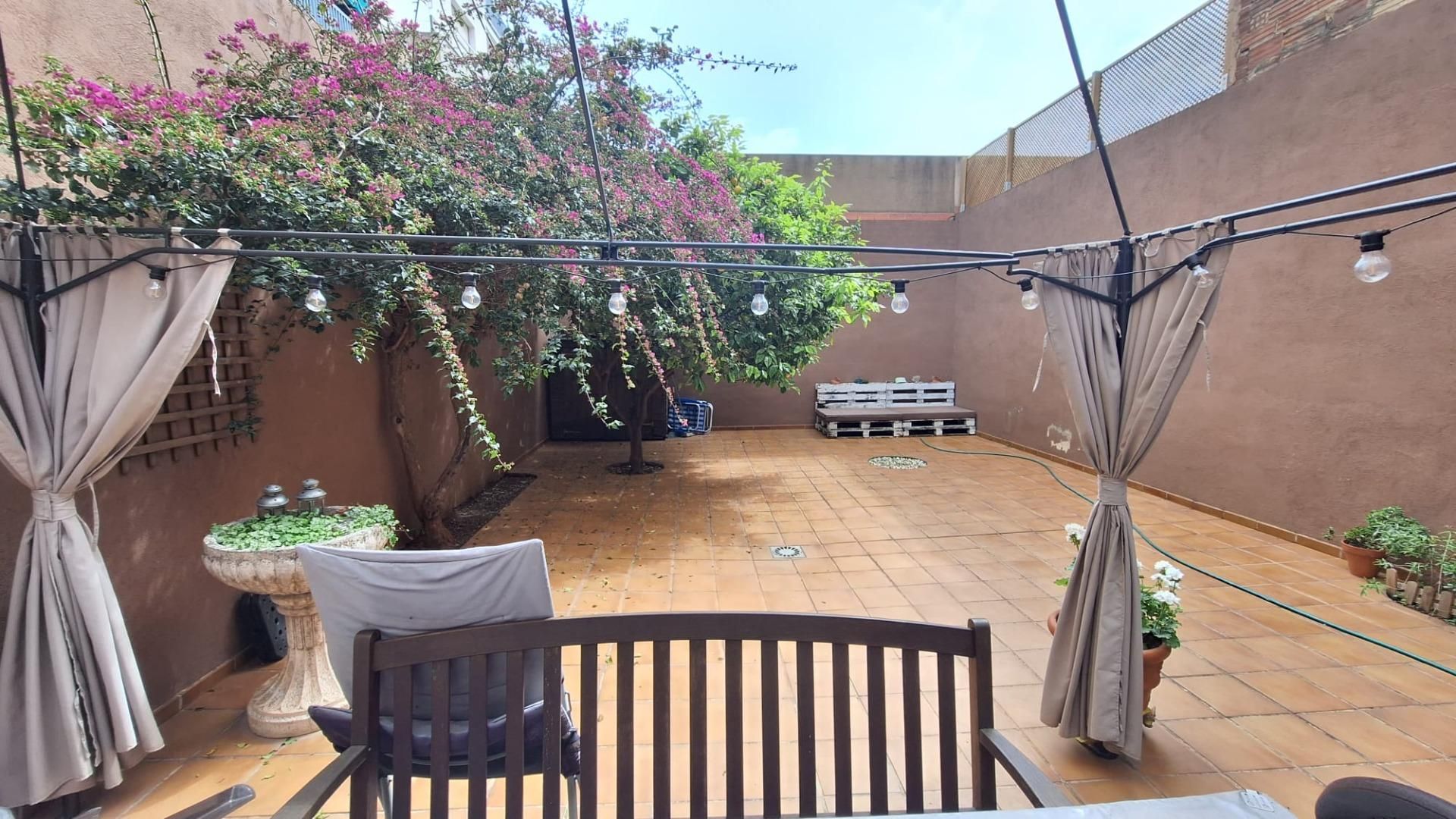 Terrassa de Casa o xalet en venda en Sabadell amb Calefacció, Terrassa i Traster