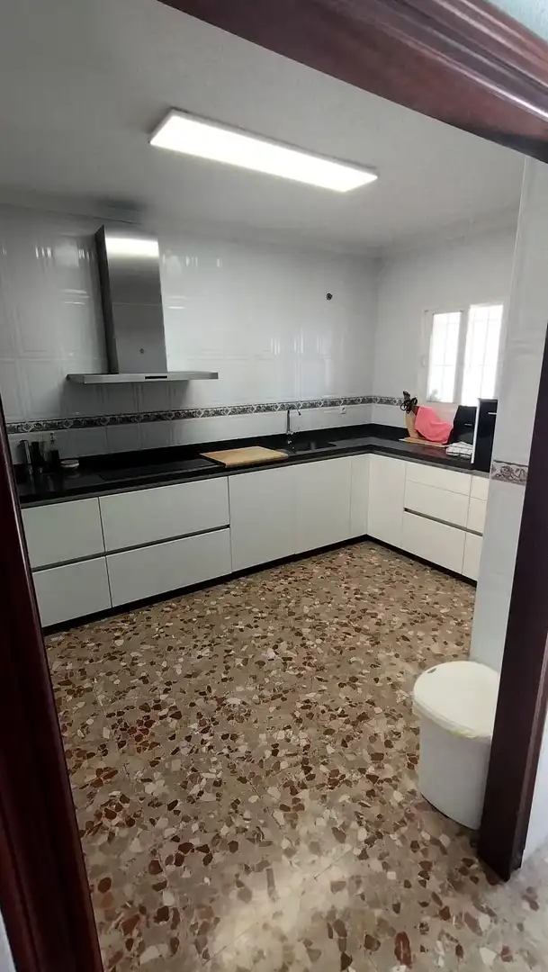 Cuina de Finca rústica en venda en Chiclana de la Frontera amb Aire condicionat, Terrassa i Traster