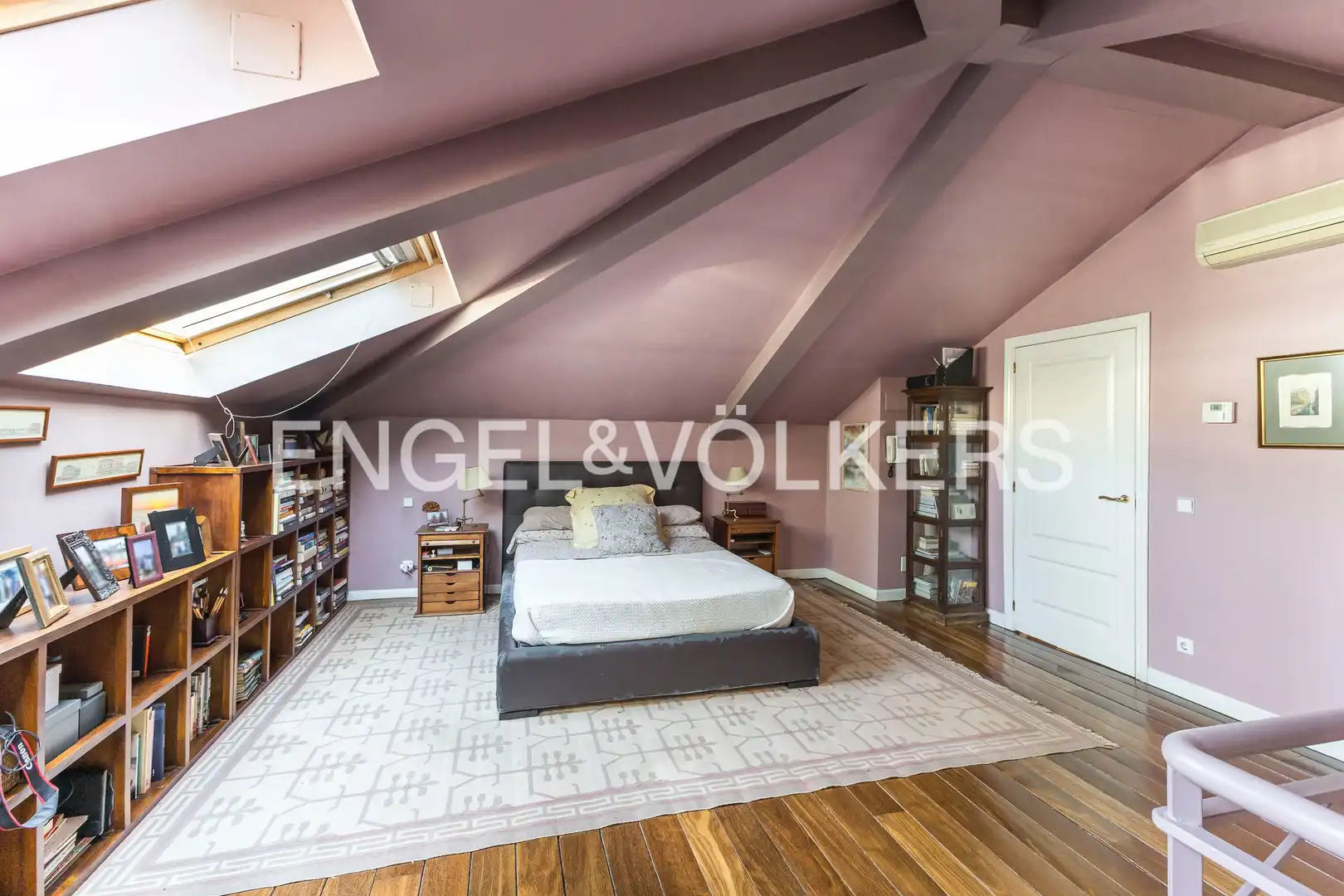 Habitación de Casa o chalet en venta en Madrid con Aire acondicionado, Calefacción y Jardín privado