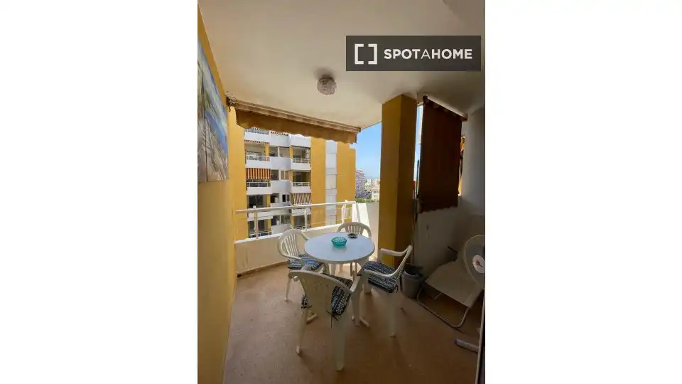 Terraza de Apartamento para compartir en Canet d'En Berenguer con Aire acondicionado, Terraza y Amueblado
