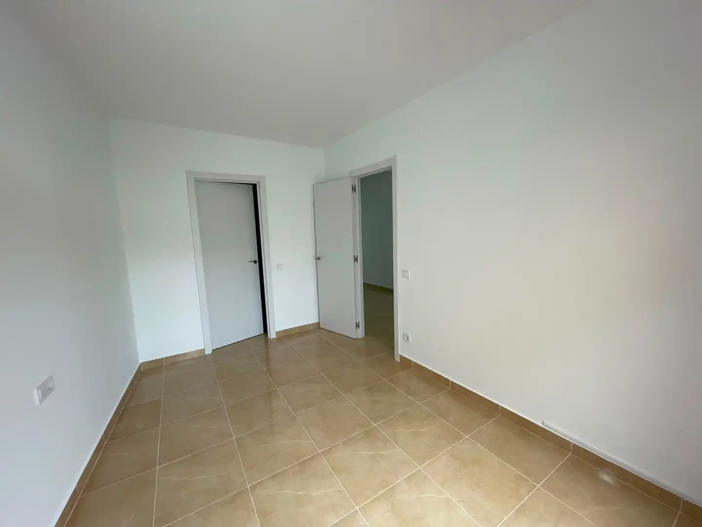 Habitación de Piso de alquiler en Sant Celoni con Calefacción, Horno y Balcón