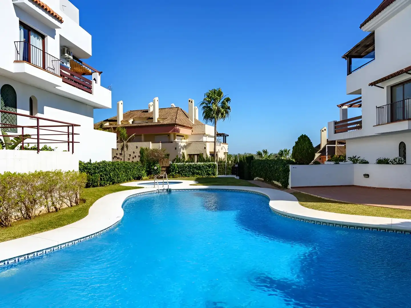 Habitatge amb piscina en venda a Milla de Oro, imagen 25