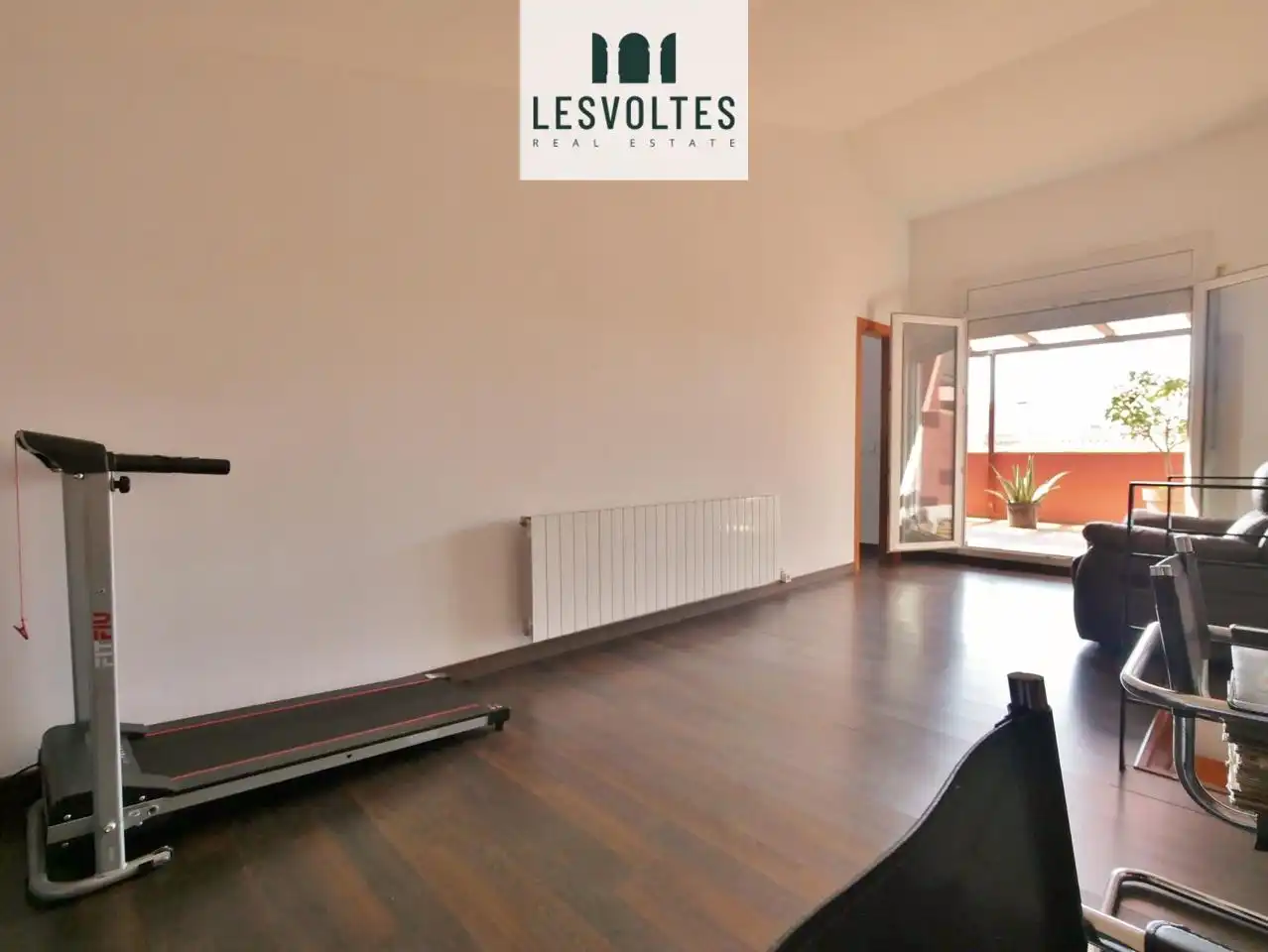 Piso en venta en Carrer de Bellcaire, La Punxa