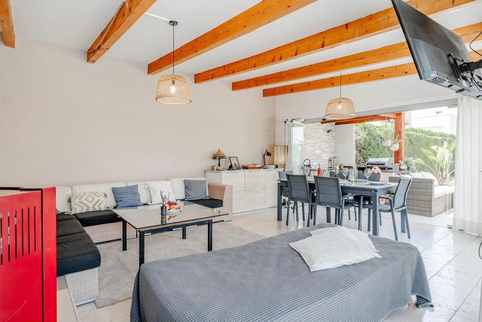 Casa o chalet de alquiler en Les Bovetes - La Felicidad