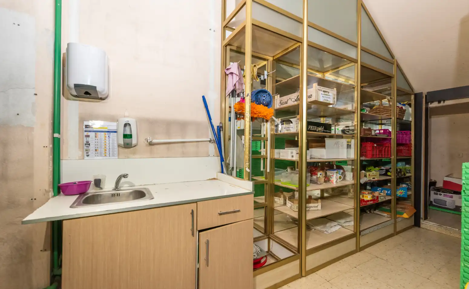 Kitchen of Commercial properties for rent in Oviedo 