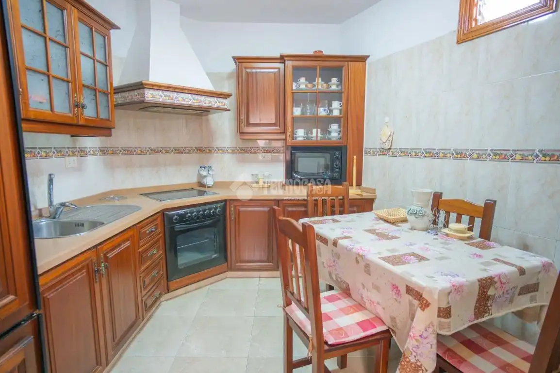 Cuina de Casa adosada en venda en Icod de los Vinos amb Terrassa