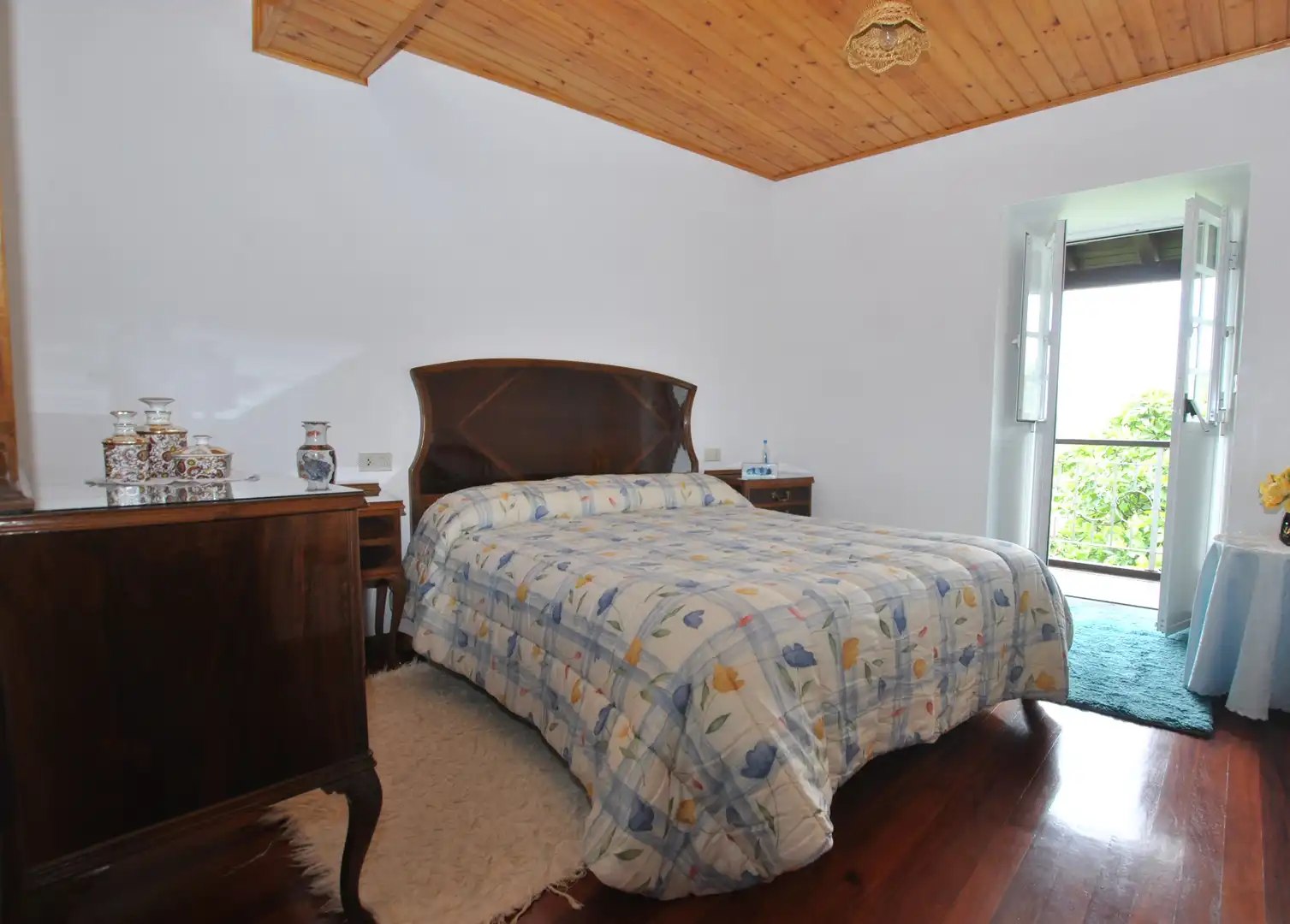 Habitación de Casa adosada en venta en A Arnoia con Terraza, Trastero y Horno