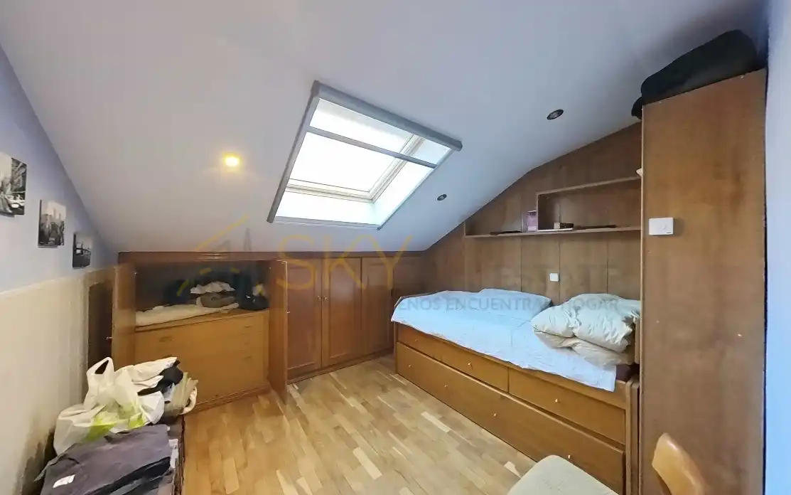 Bedroom of Duplexes for sale in Madrid  with Furnished
