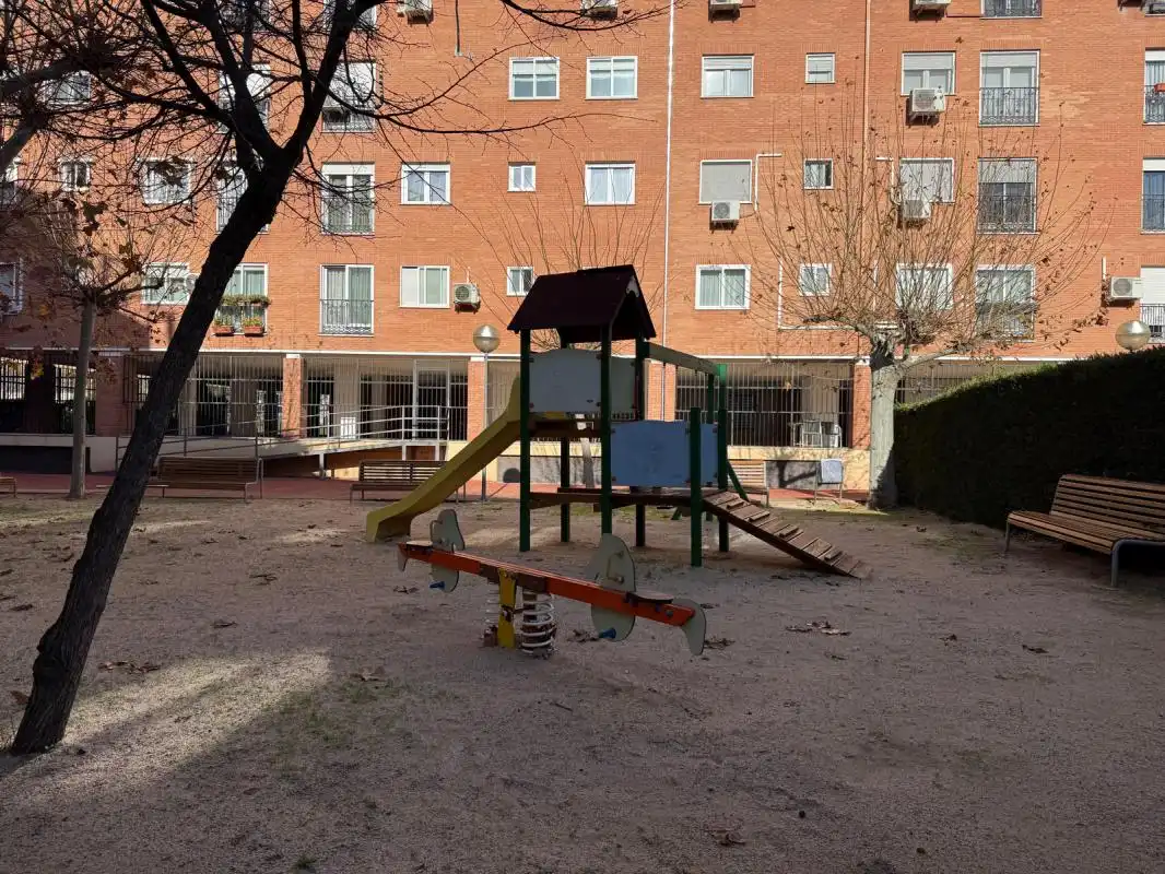 Oficina en venta en Av. del Conde de Barcelona, Valdepelayo - Montepinos - Arroyo Culebro