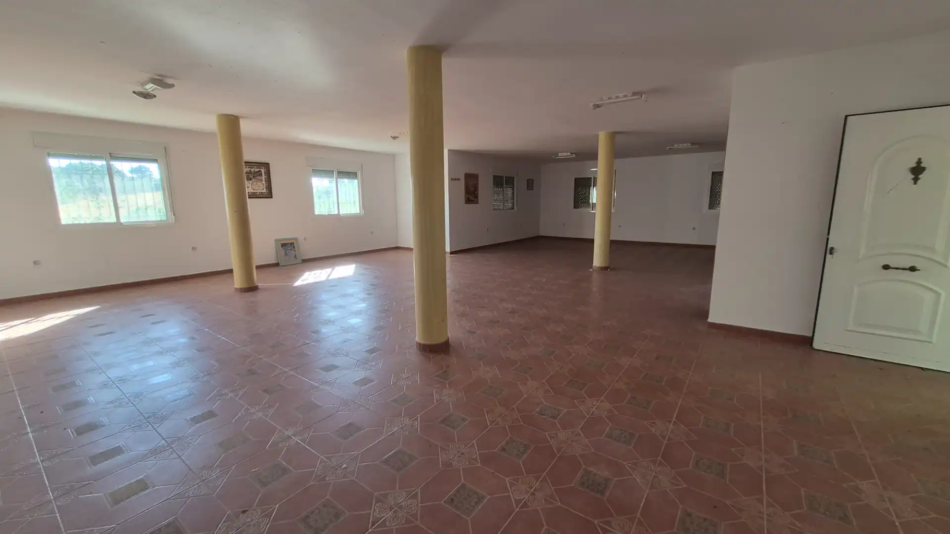 Finca rústica en venda en Los Barrios amb Jardí privat, Terrassa i Piscina