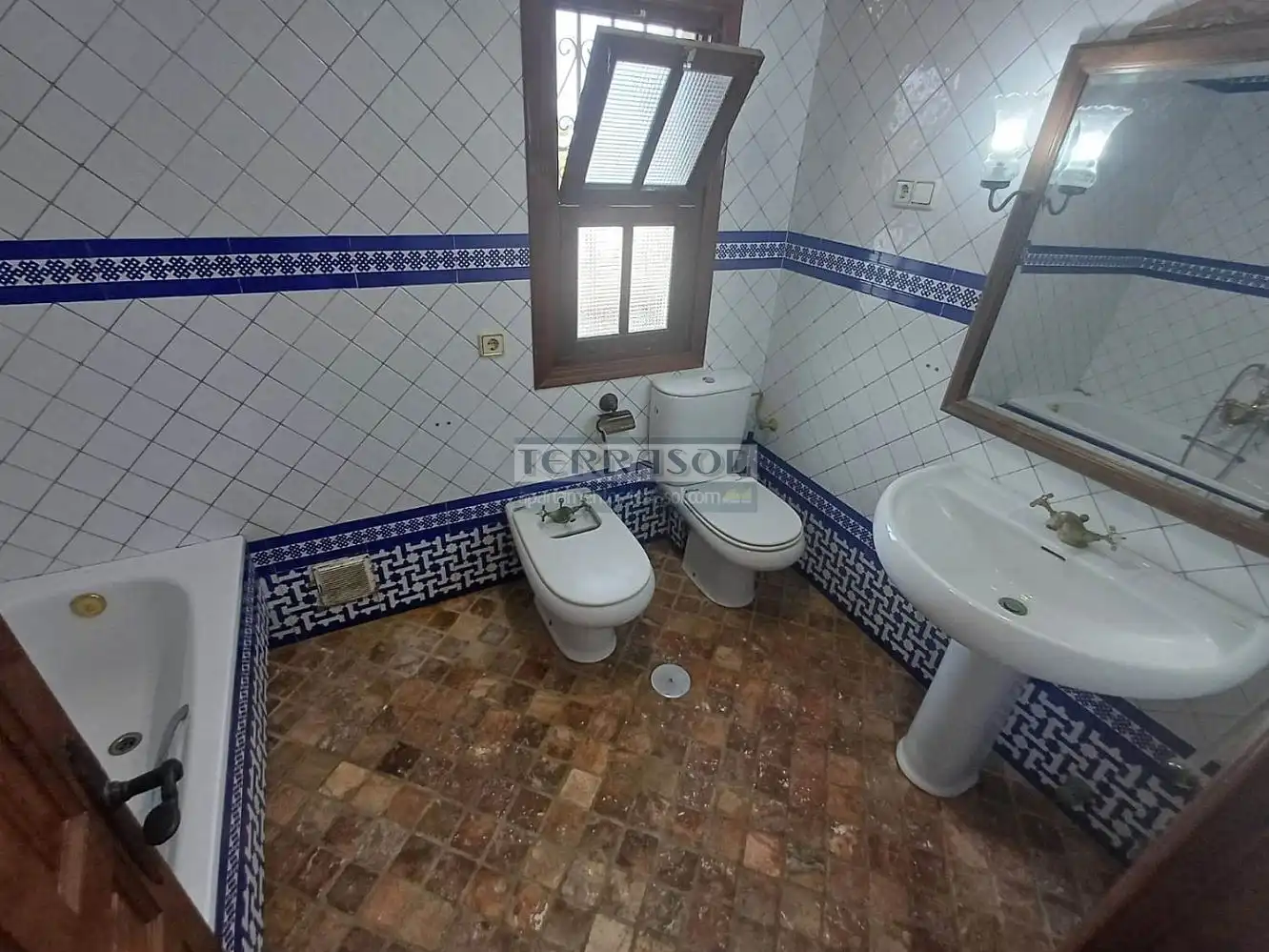 Bany de Casa o xalet en venda en Vélez-Málaga amb Aire condicionat, Calefacció i Terrassa