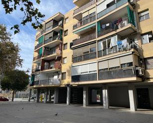 Exterior view of Flat for sale in Sant Adrià de Besòs  with Heating