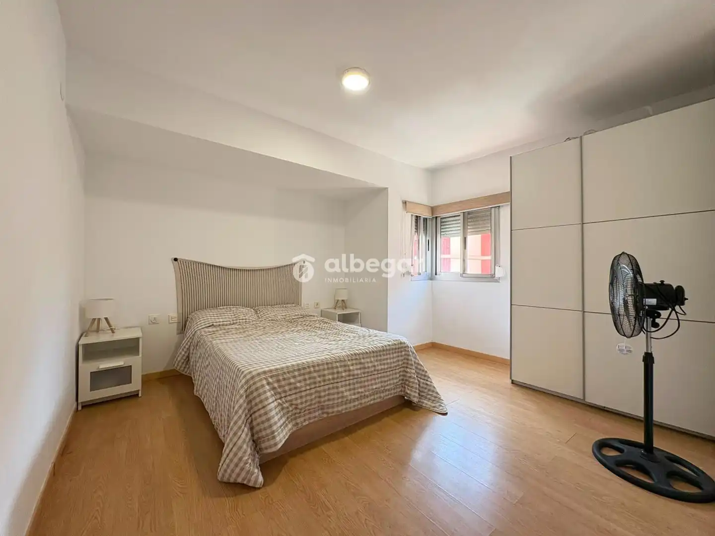 Habitación de Piso en venta en Quart de Poblet con Aire acondicionado y Amueblado
