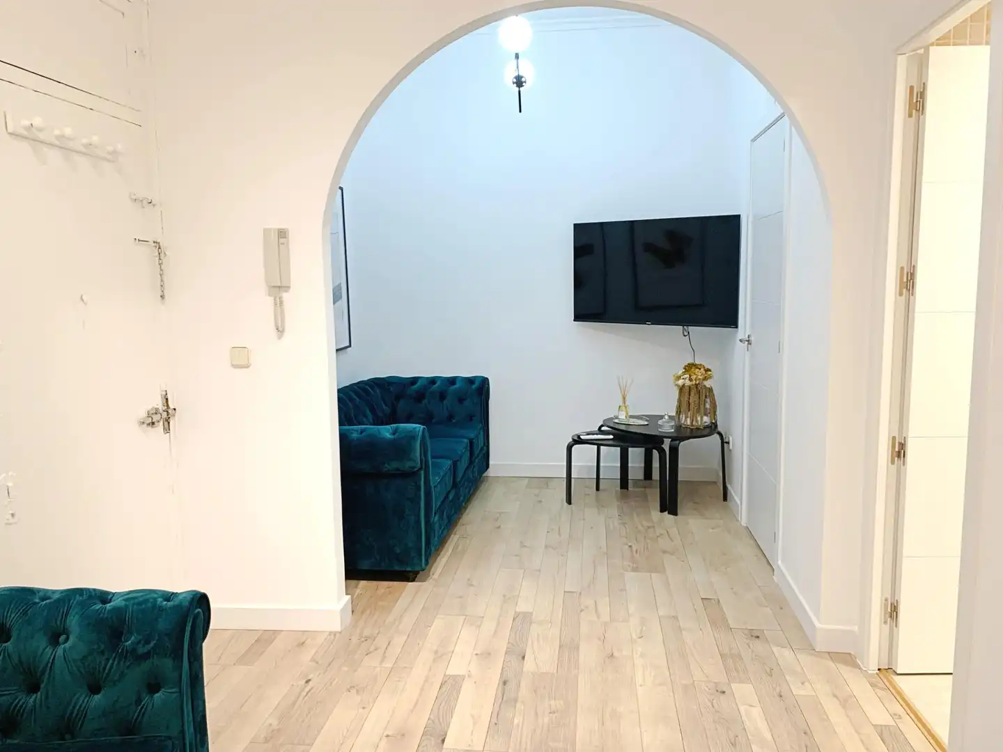 Sala d'estar de Pis en venda en Madrid amb Aire condicionat, Calefacció i Moblat