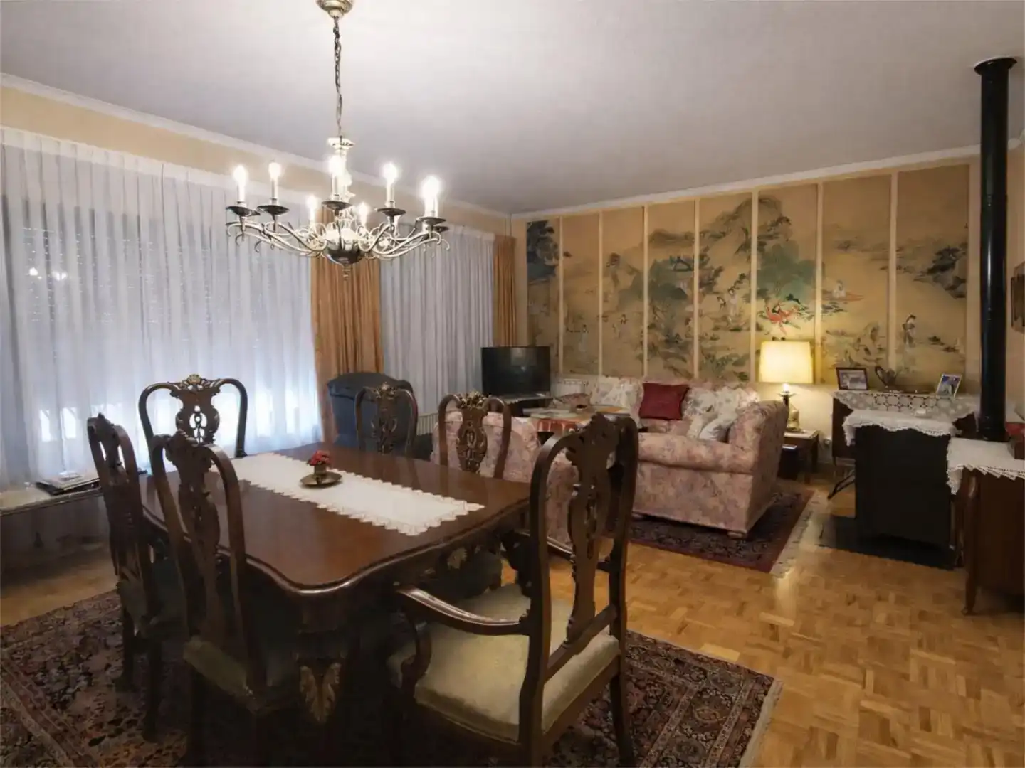 Comedor de Casa o chalet en venta en Torrejón de Ardoz con Jardín privado, Trastero y Piscina