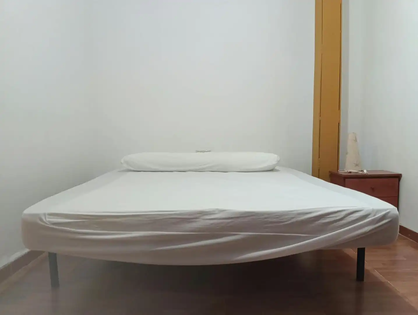 Schlafzimmer von Wohnung zur Miete in Granada mit Möbliert