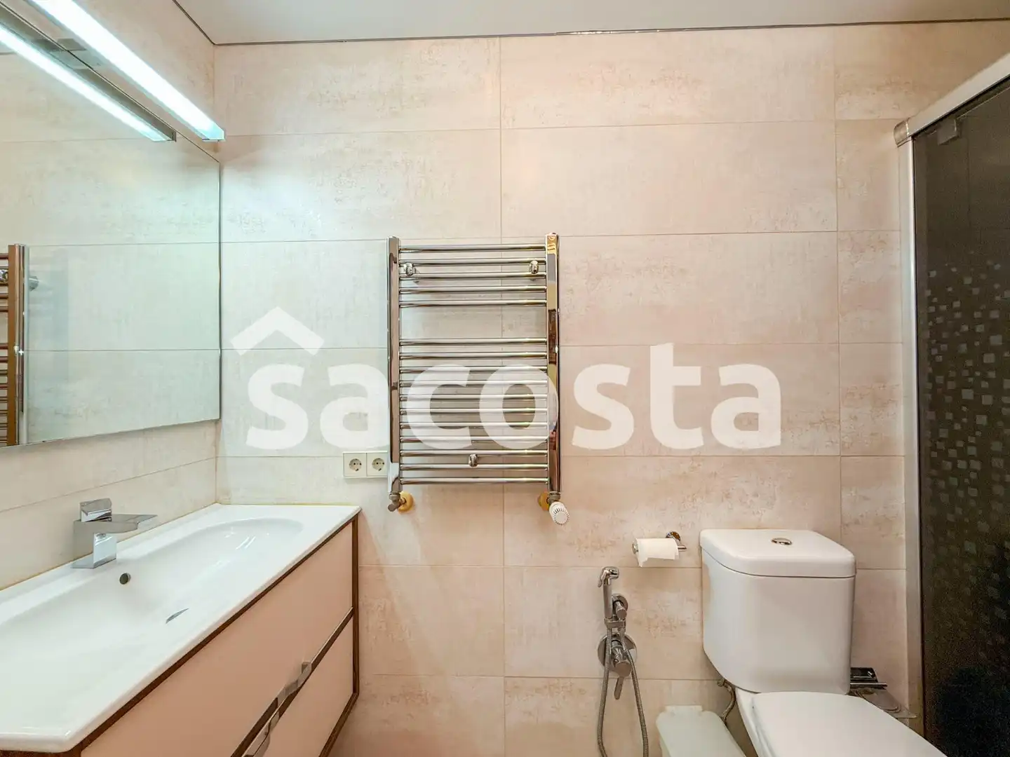 Bany de Casa o xalet en venda en Lloret de Mar amb Aire condicionat, Jardí privat i Parquet