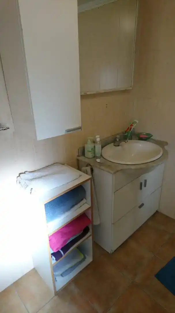 Bany de Apartament de lloguer en Vilagarcía de Arousa amb Moblat, Forn i Rentadora