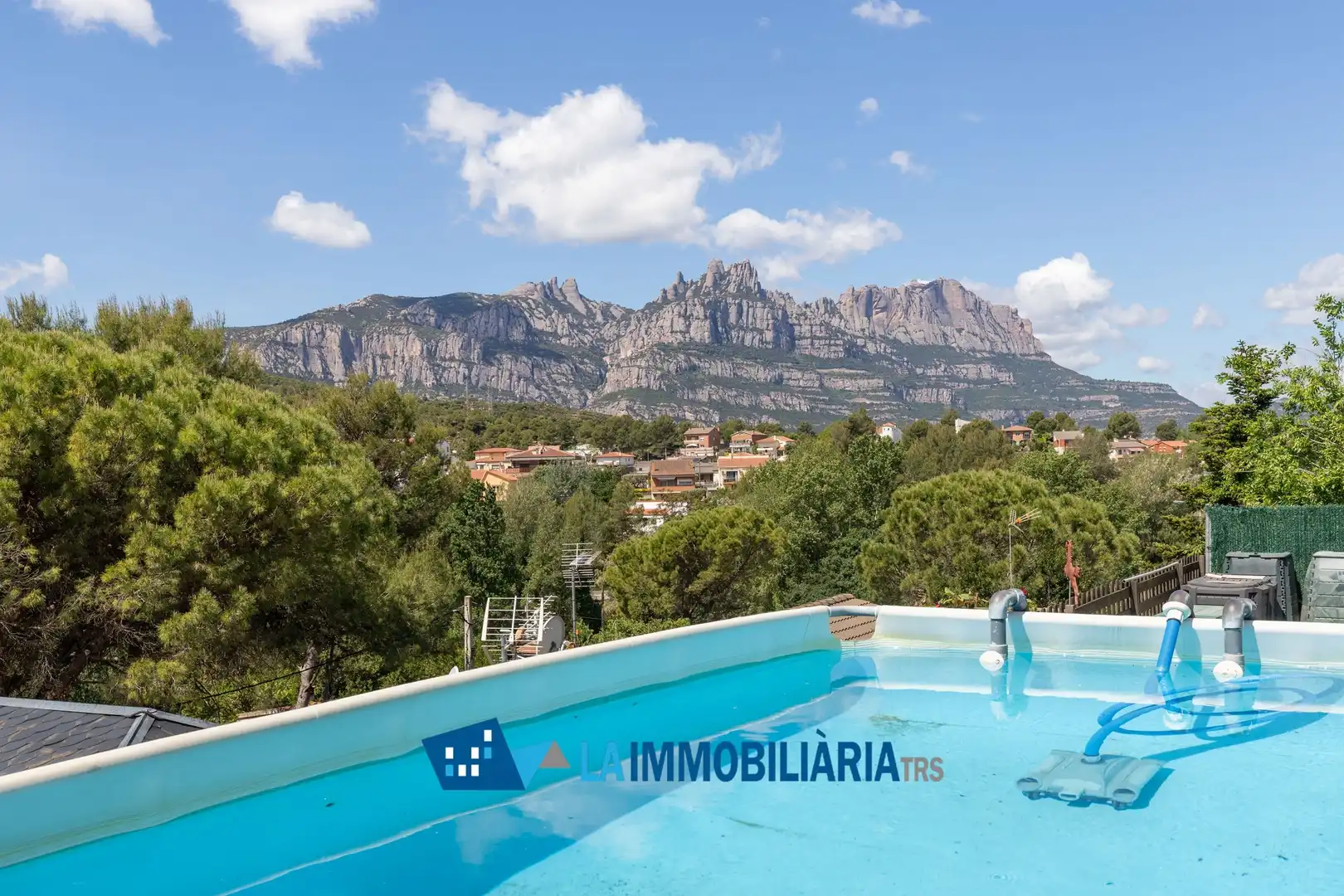 Piscina de Casa adosada en venda en Vacarisses amb Calefacció, Terrassa i Traster