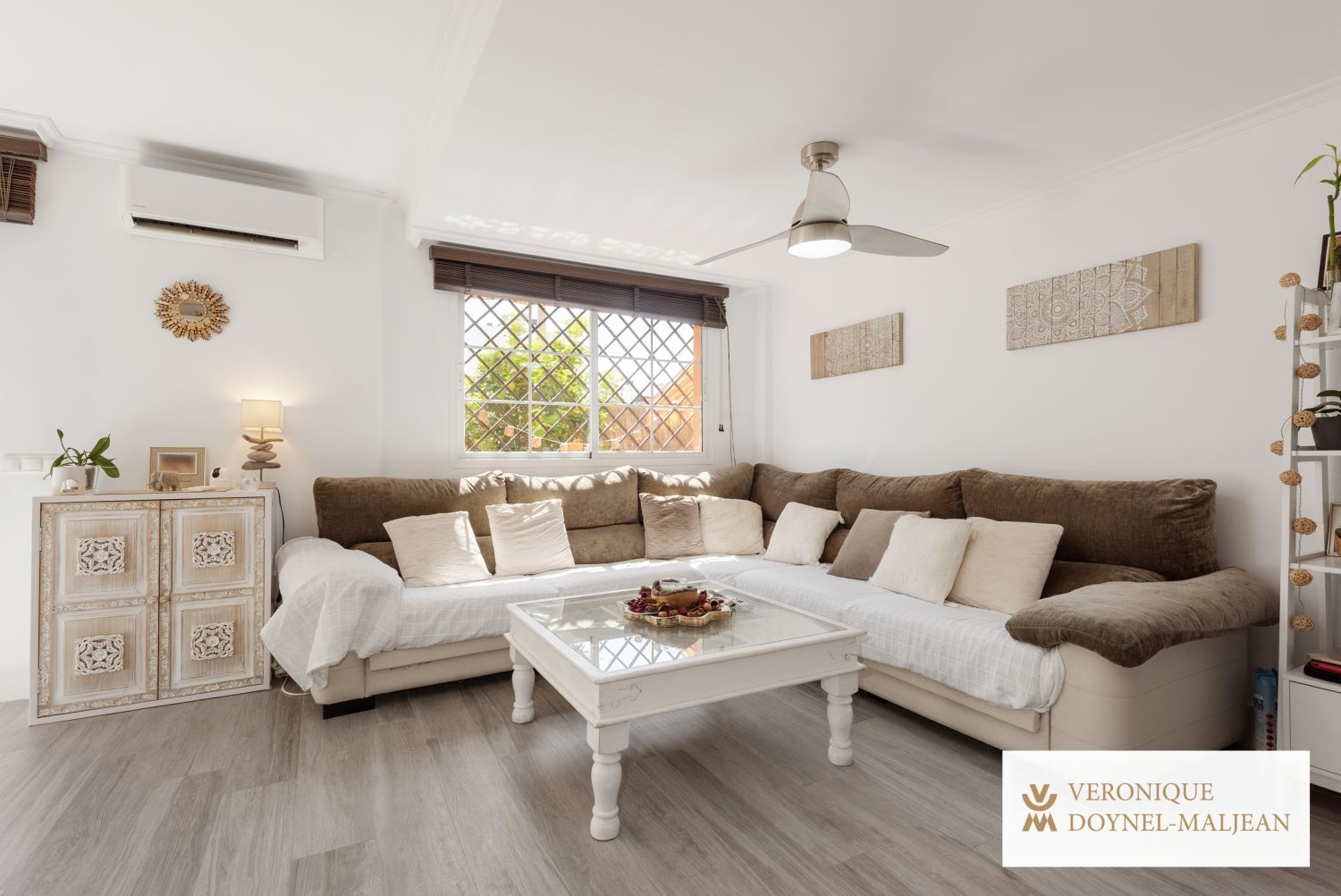 Living room of Single-family semi-detached for sale in Rincón de la Victoria  with Terrace, Balcony and Community pool