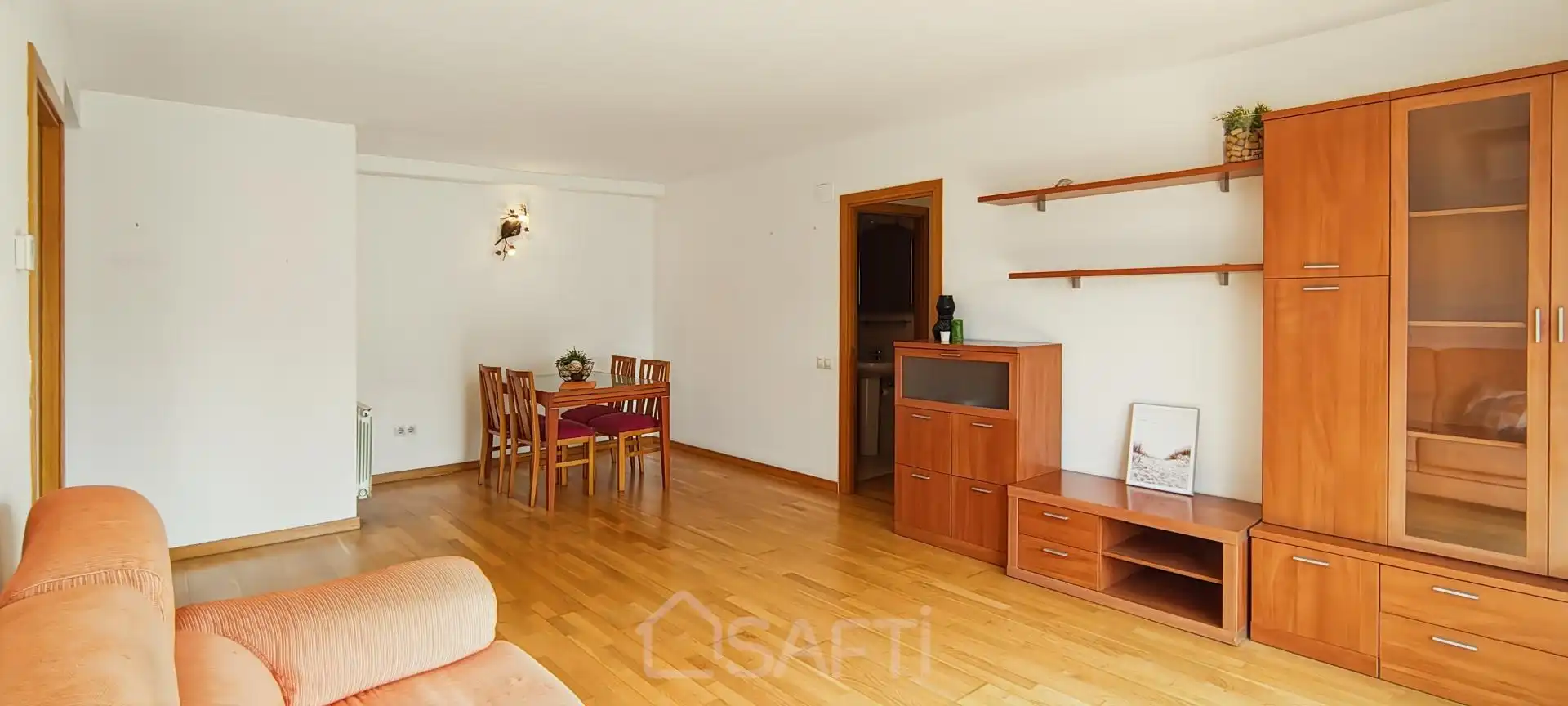Sala de estar de Piso en venta en Sant Vicenç de Castellet con Calefacción y Balcón