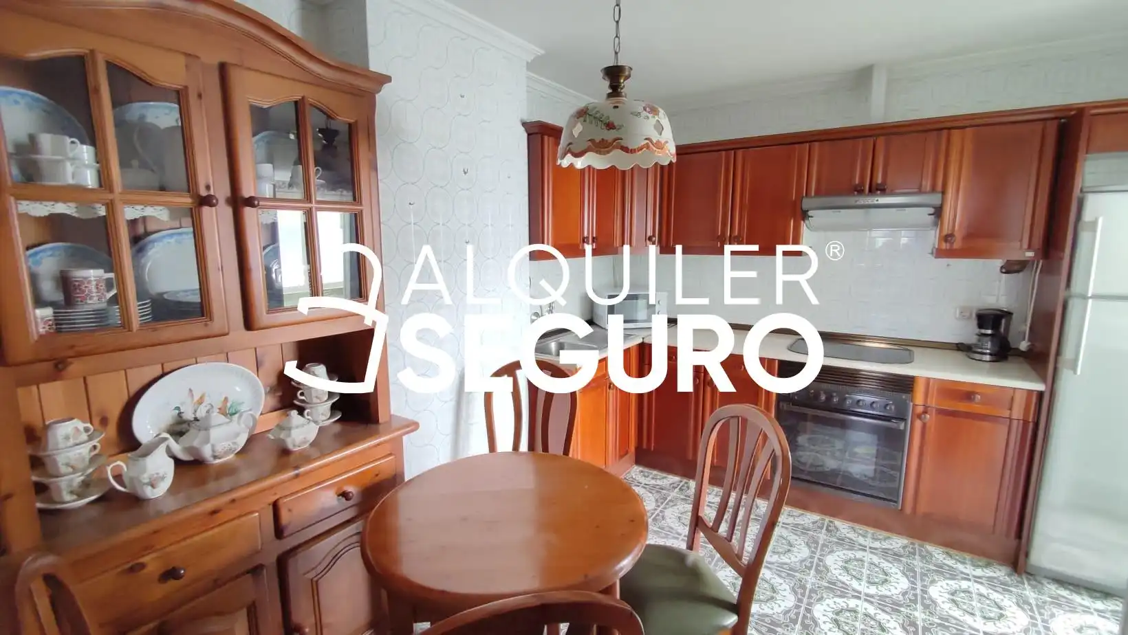 Cocina de Piso de alquiler en Madrid con Calefacción, Terraza y Amueblado