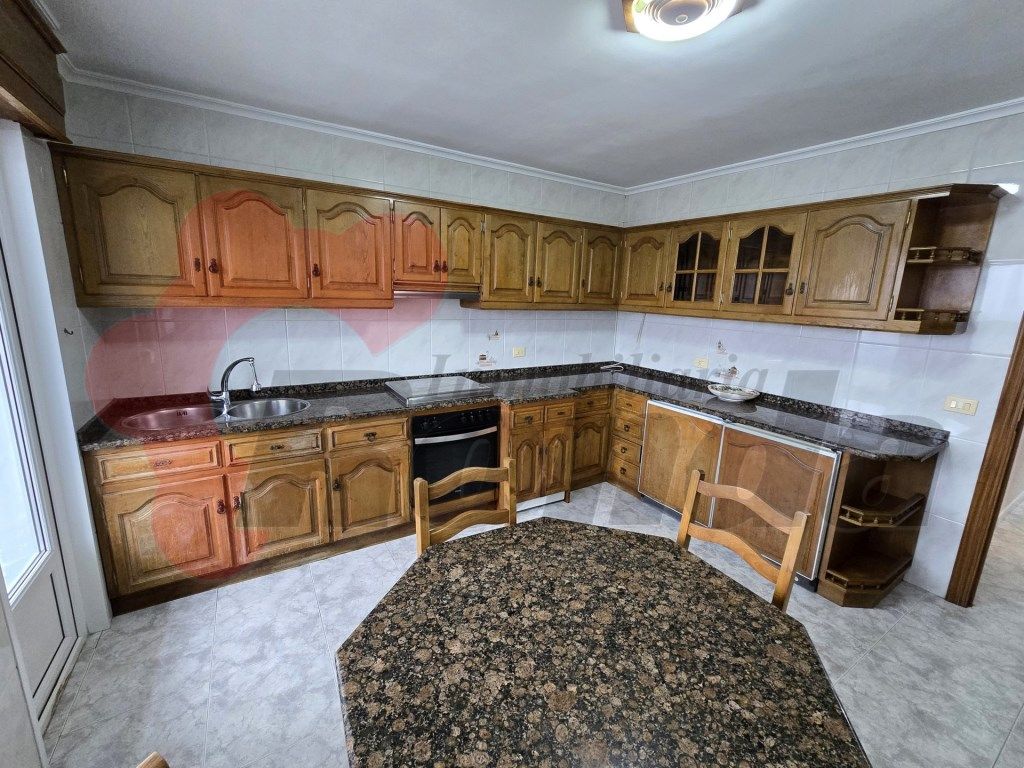 Cocina de Piso en venta en Lugo Capital