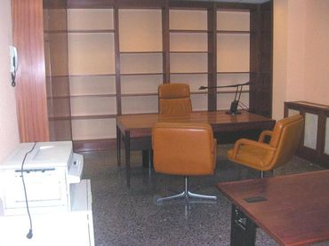 Oficina amb ascensor en venda a Centro