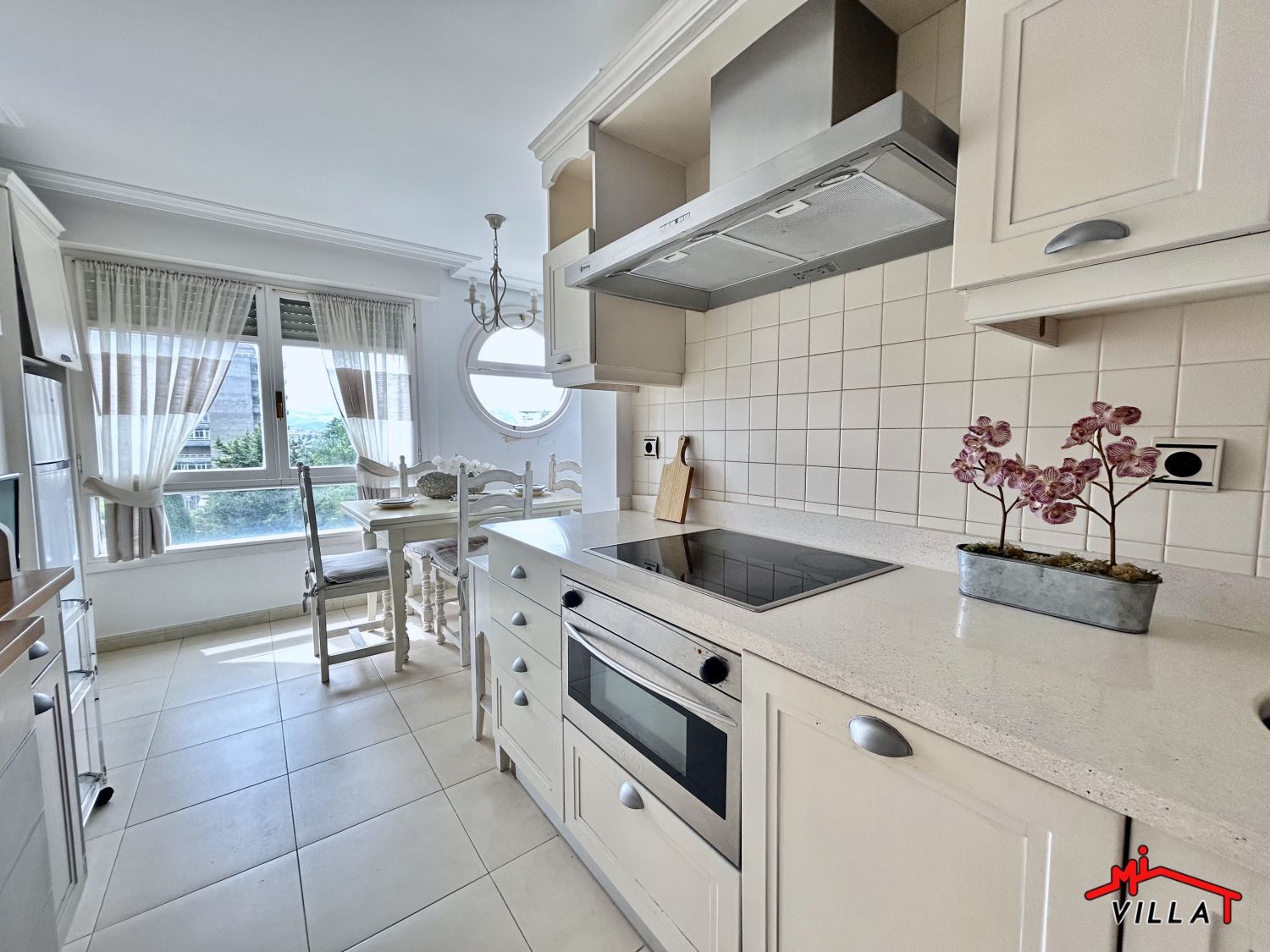 Kitchen of Flat for sale in Laredo  with Heating, Terrace and Furnished